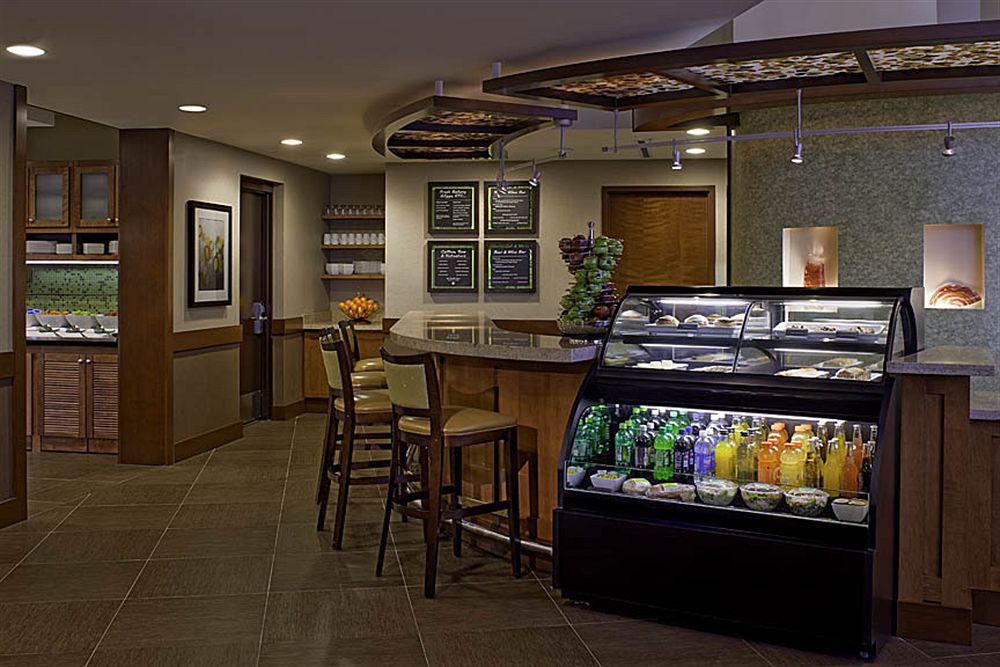 Hyatt Place Louisville-East Restaurante foto